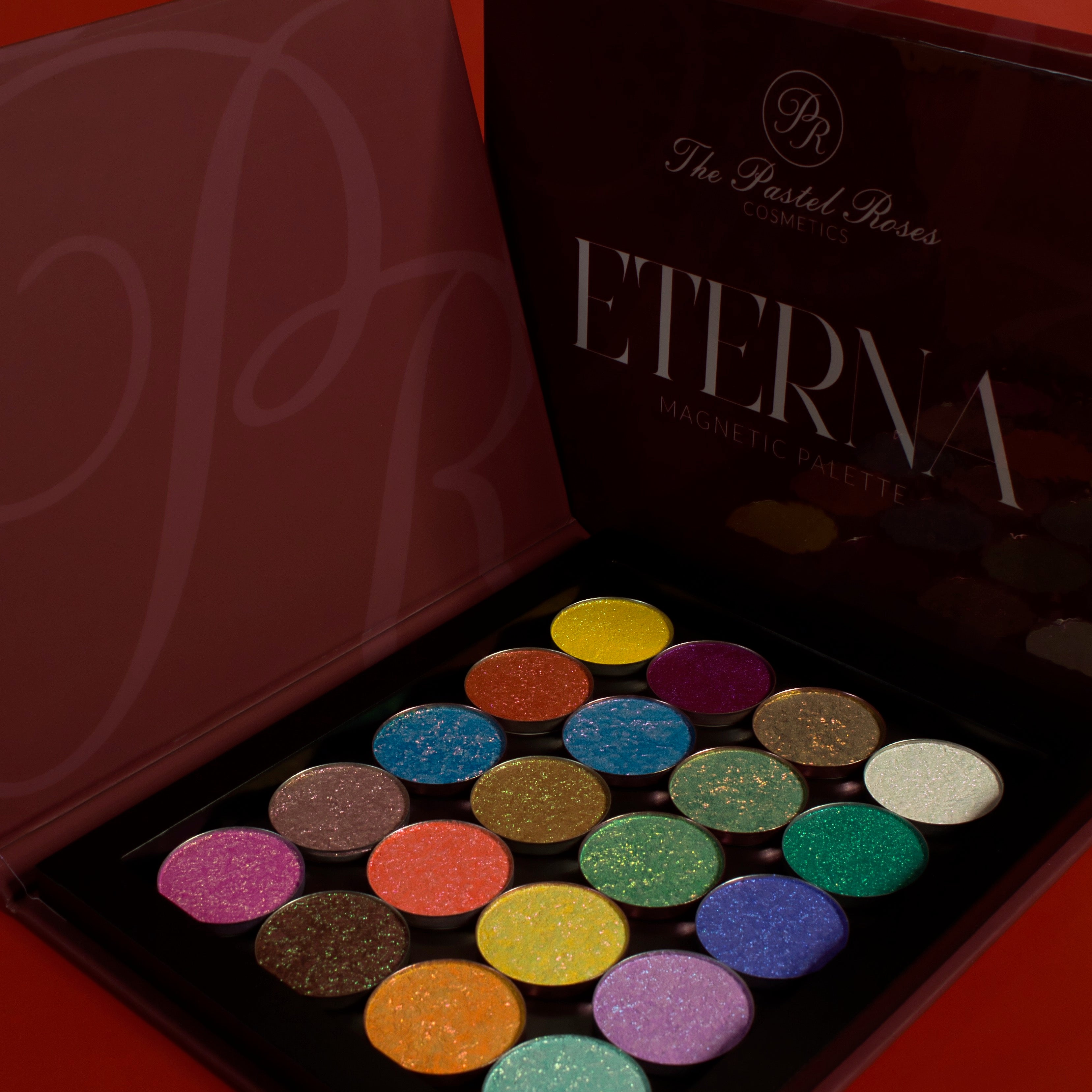 ETERNA – Paleta magnetyczna na 20 cieni prasowanych (PRE-ORDER)