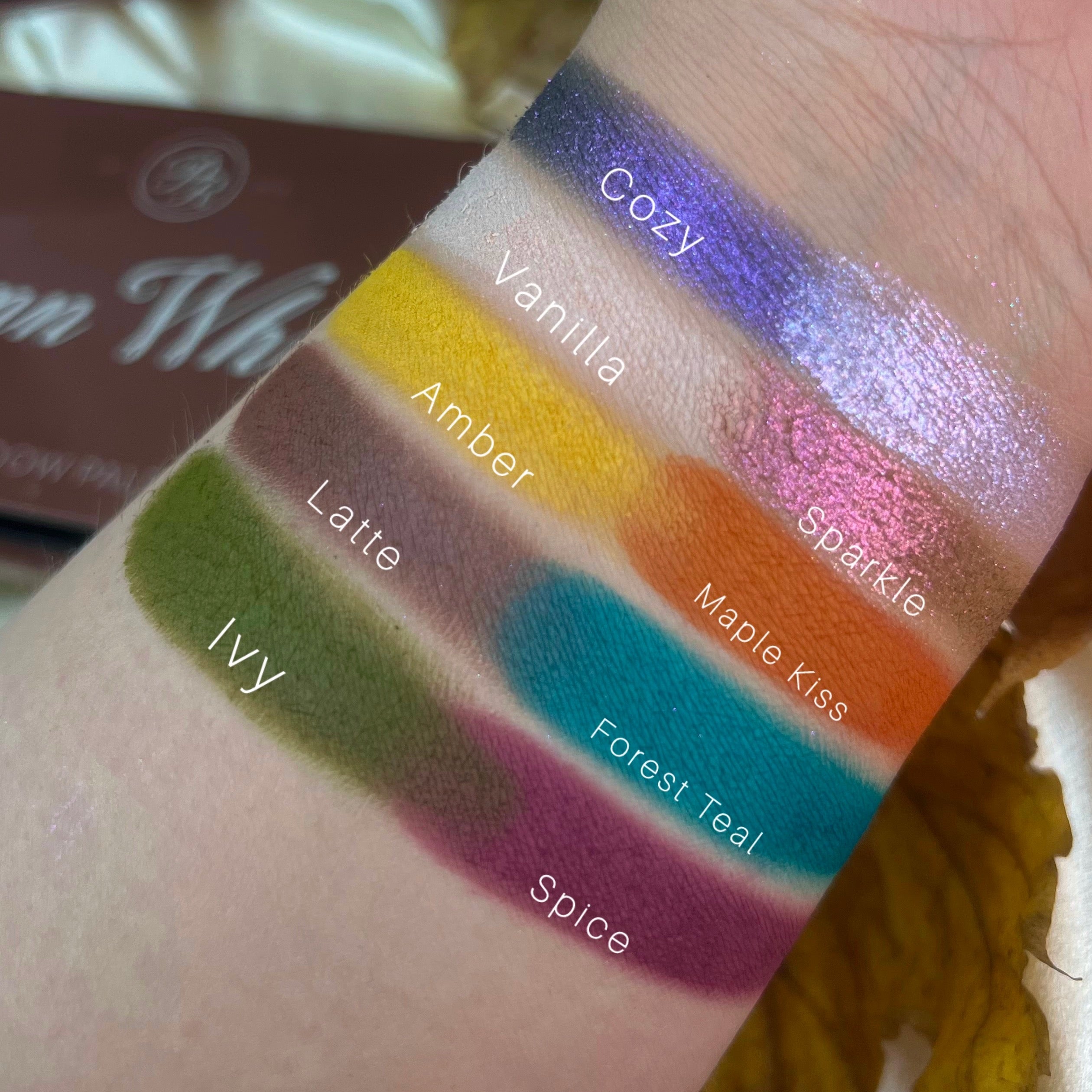 Autumn Whispers - Paleta cieni do powiek