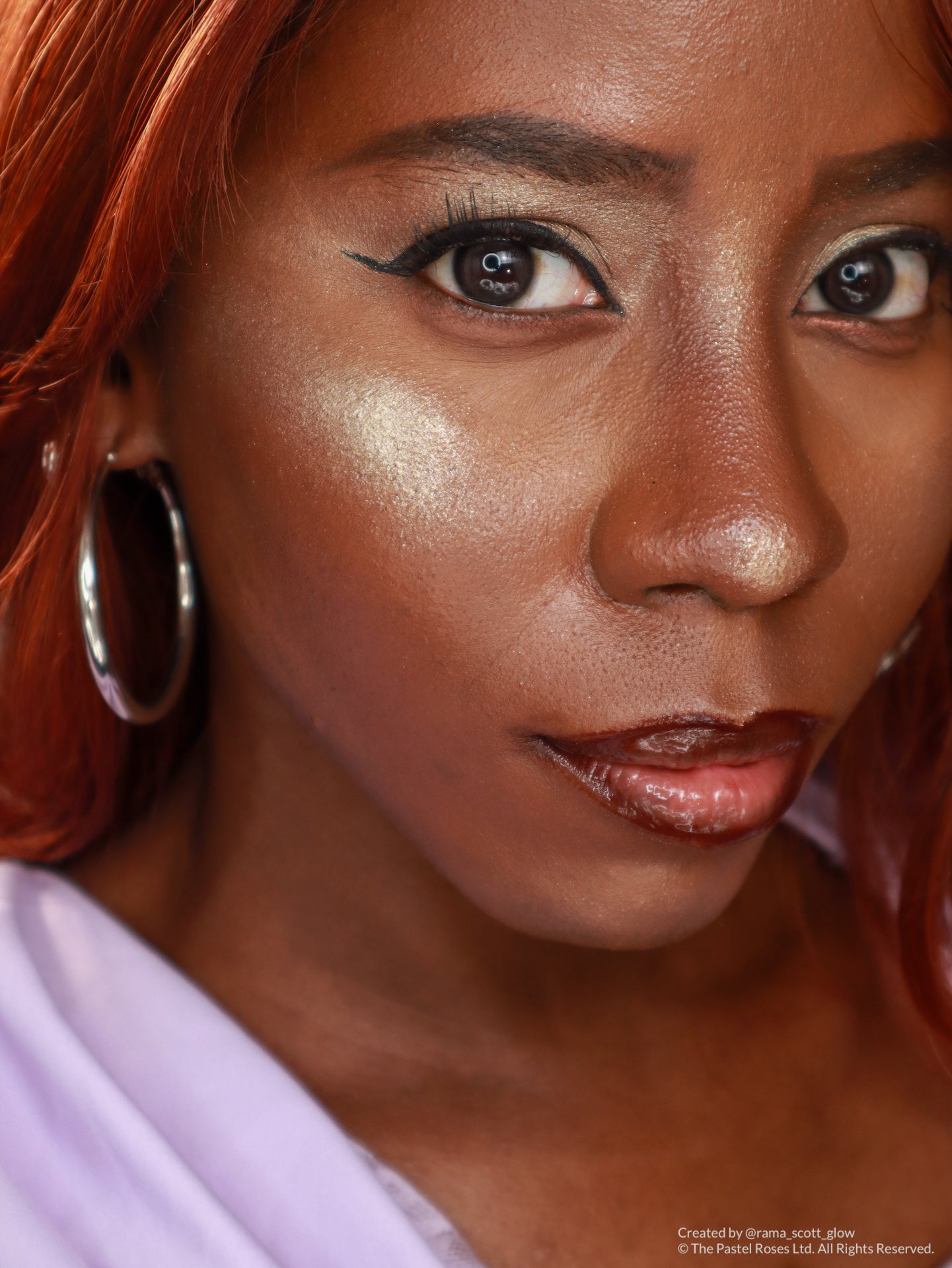 Glow Impact - Prasowany rozświetlacz