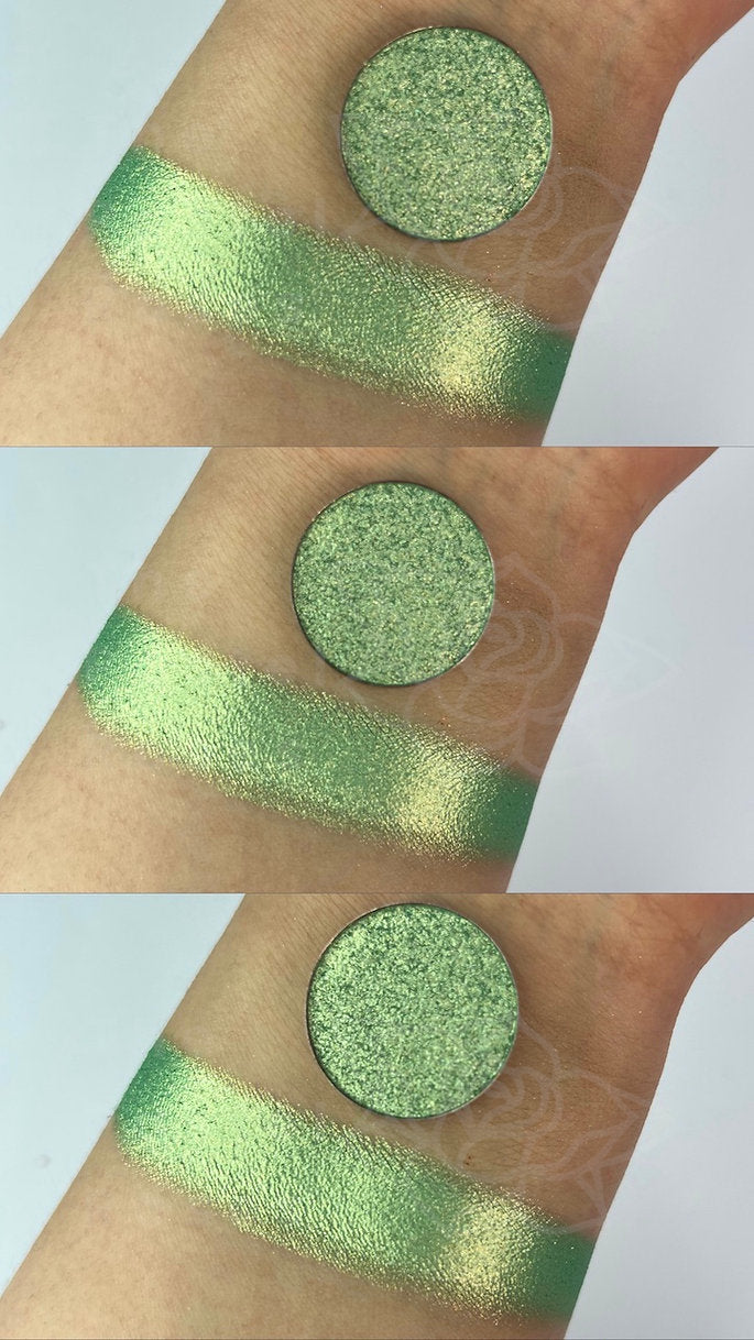 Lucky Green - Metaliczny cień do powiek