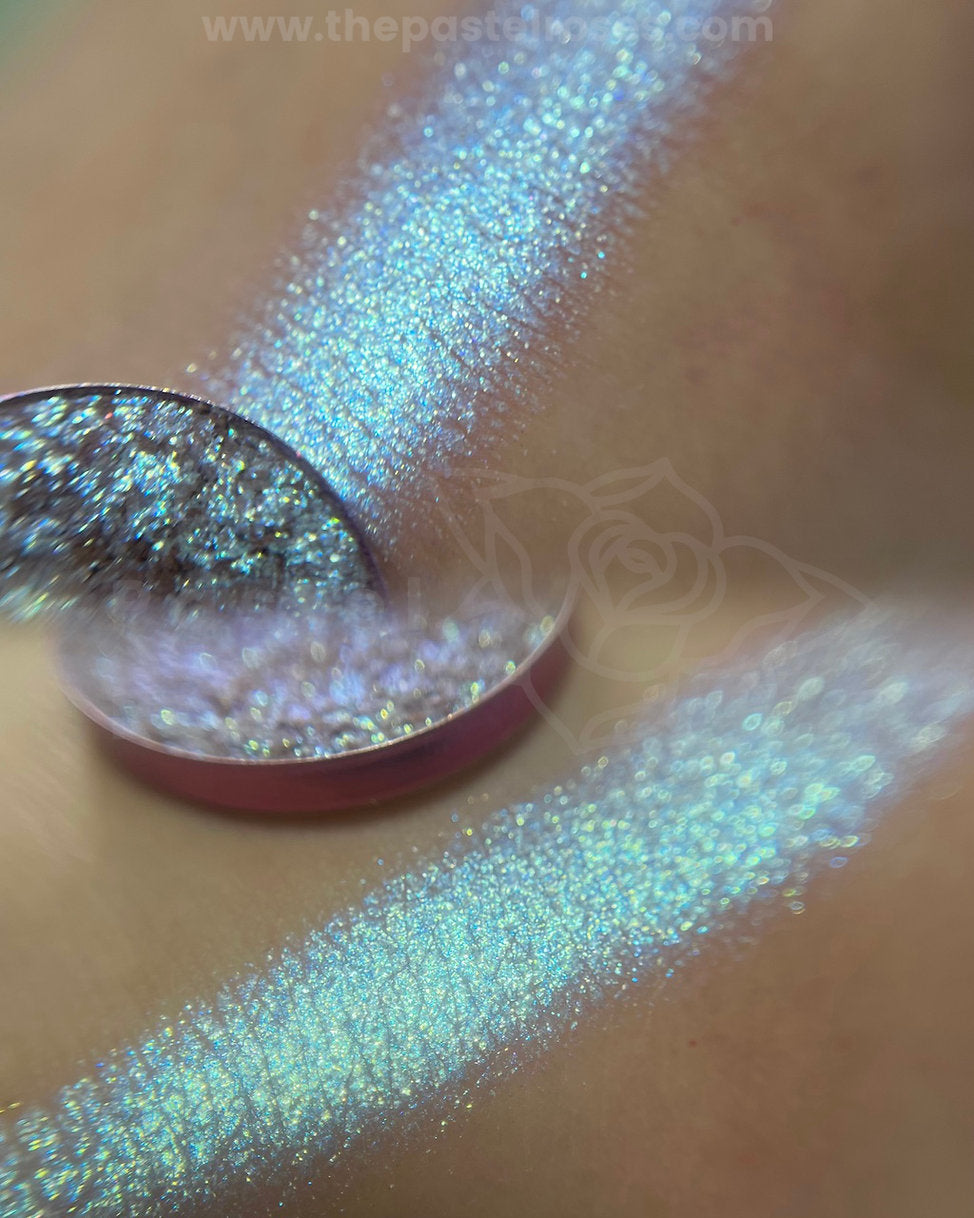Glam Desire - Prasowany cień do powiek Ultra-Sparkle