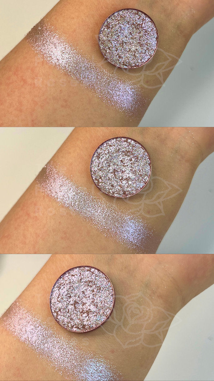 Cosmic Dreams - Prasowany cień do powiek Ultra-Sparkle