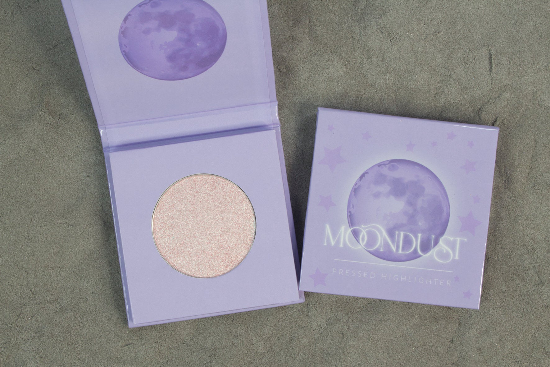 Moondust - prasowany rozświetlacz