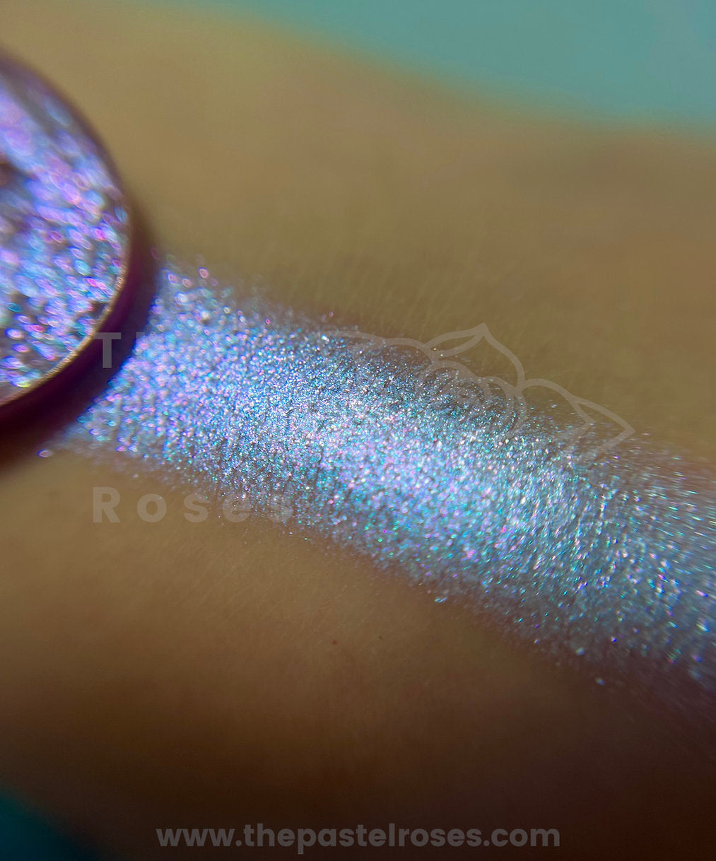Cosmic Dreams - Prasowany cień do powiek Ultra-Sparkle