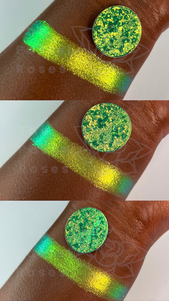 Magic Clover - Prasowany cień do powiek Multi-Chrome