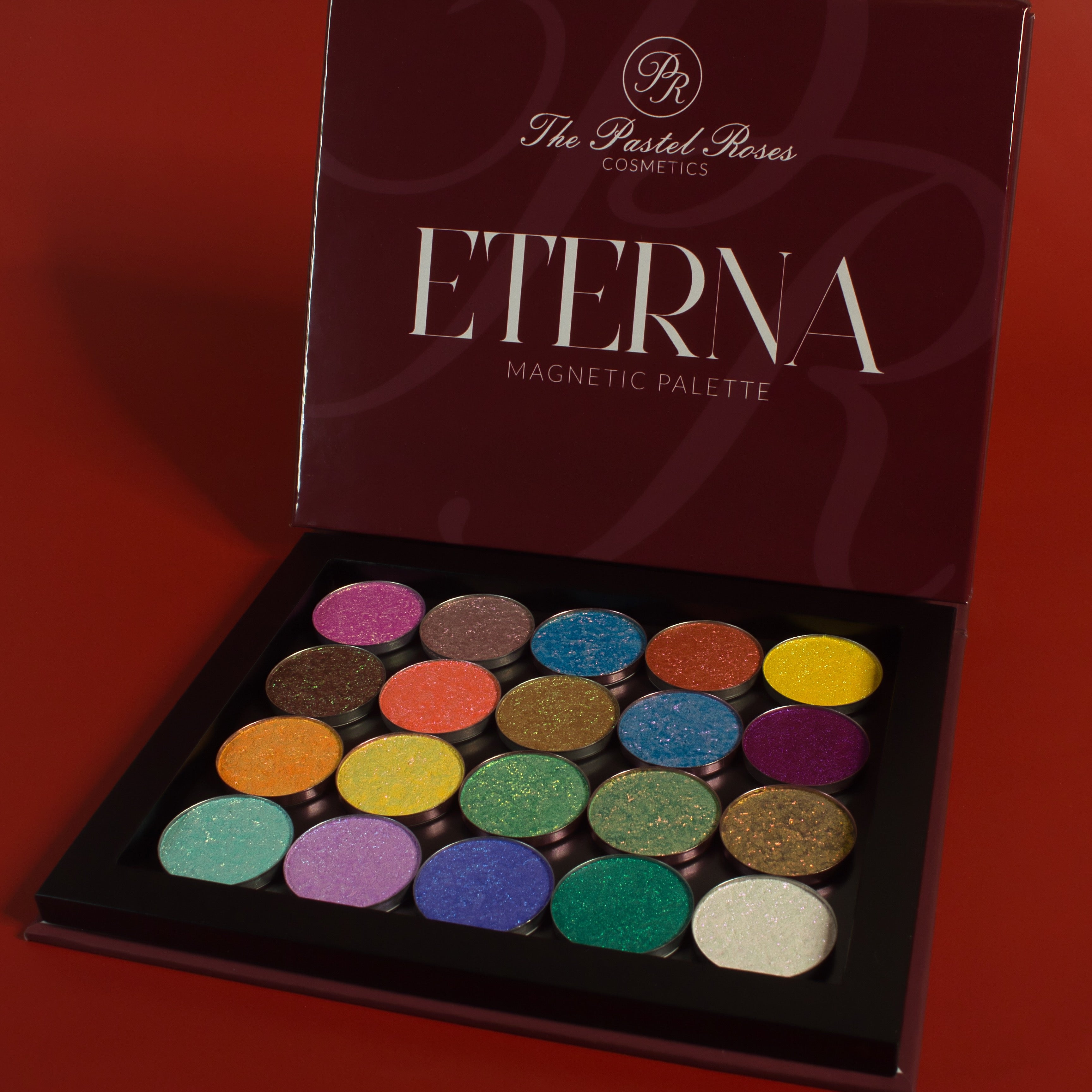 ETERNA – Magnetic palette for 20 pressed eyeshadows (PRE-ORDER)